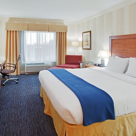 Holiday Inn Express Hotel & Suites Santa Cruz By Ihg Экстерьер фото