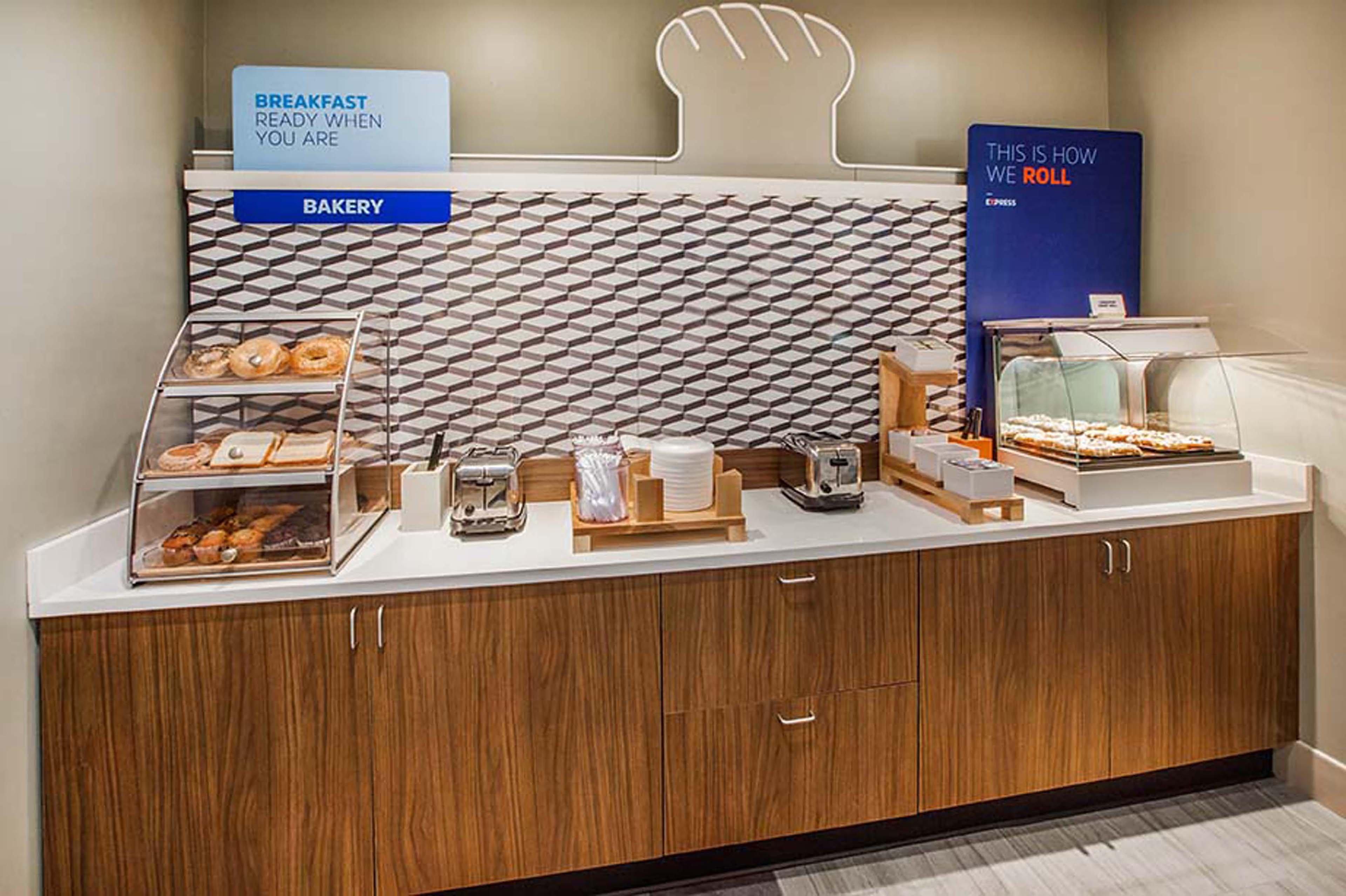 Holiday Inn Express Hotel & Suites Santa Cruz By Ihg Экстерьер фото