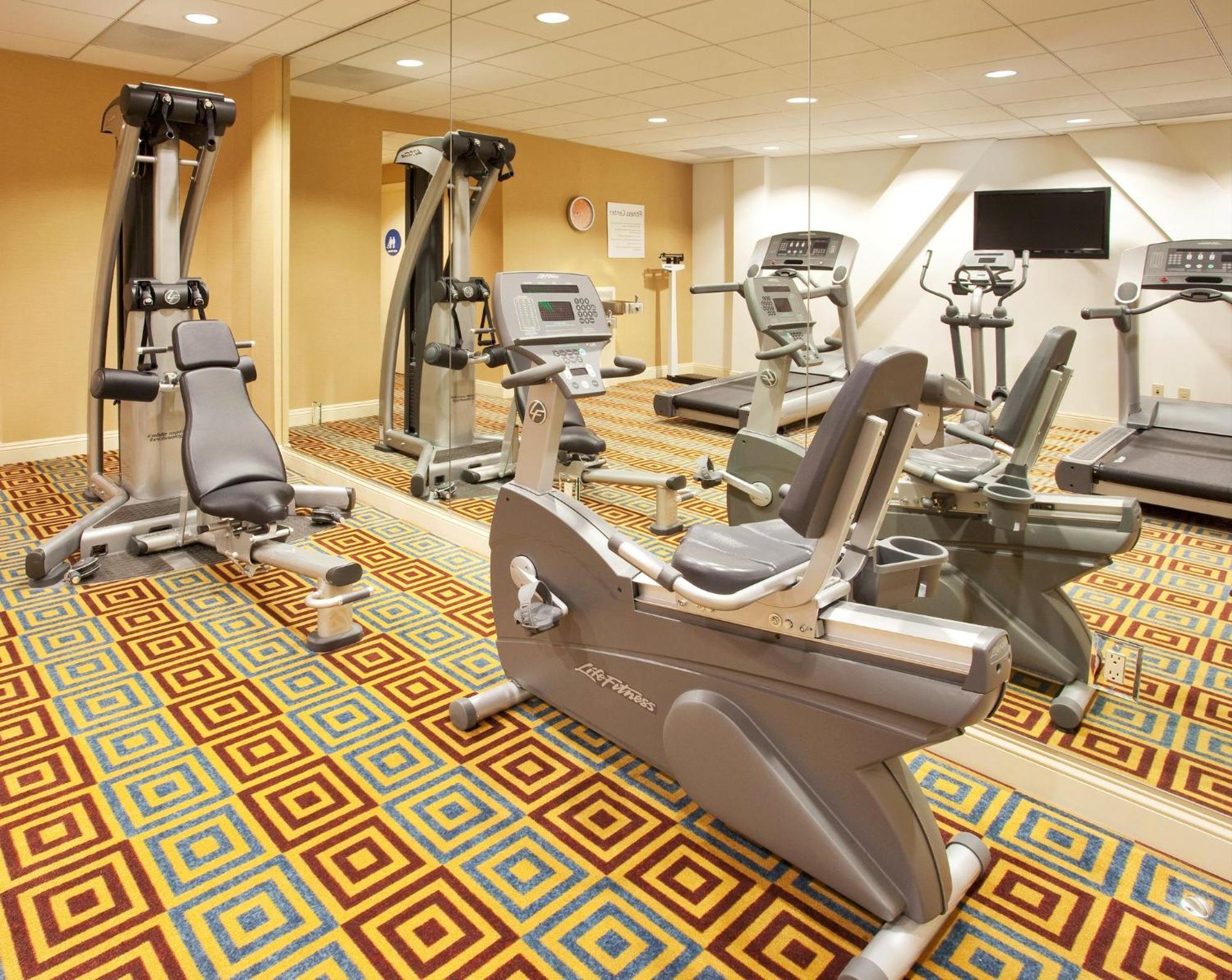 Holiday Inn Express Hotel & Suites Santa Cruz By Ihg Экстерьер фото